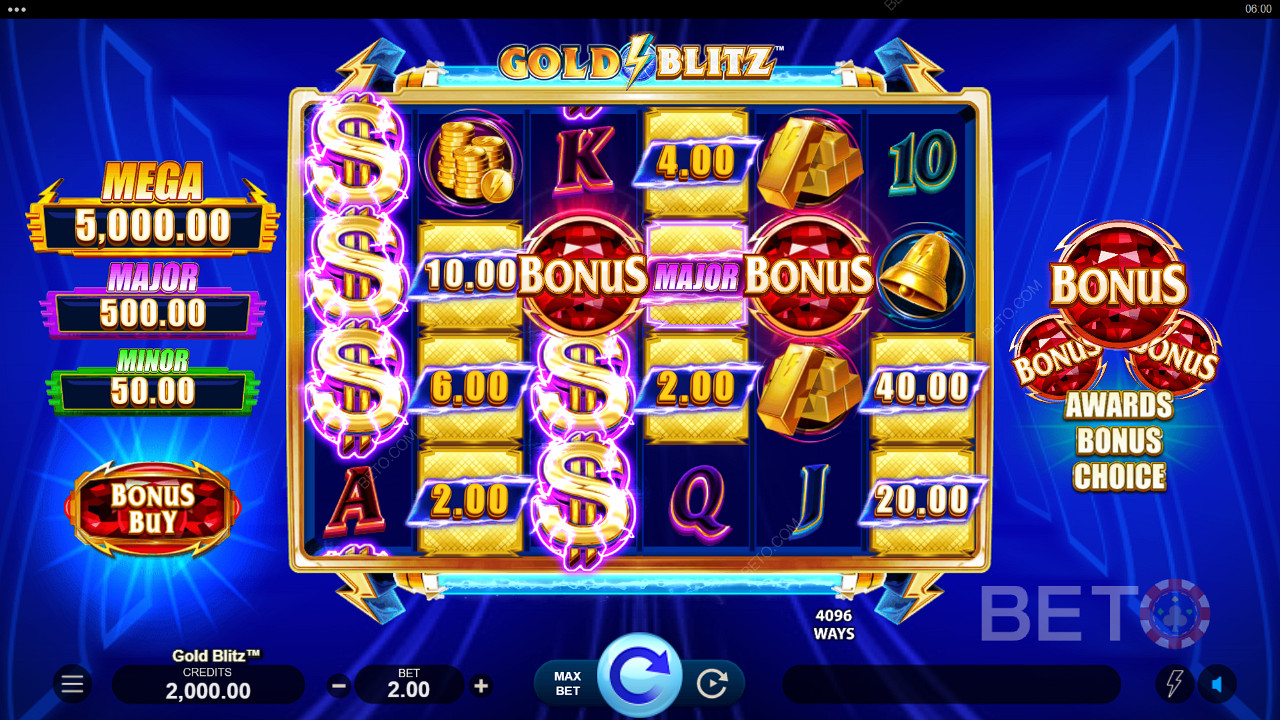 現金獎勵可在 Gold Blitz 老虎機的基礎遊戲中贏取